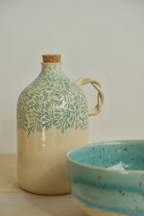 Pine olive oil bottle with a Sea bowl