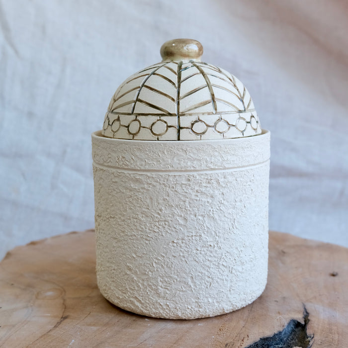 Jar Gustirna