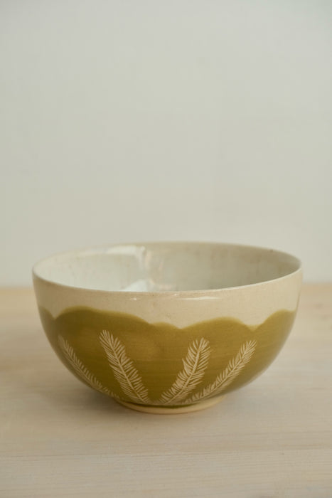 Rosemary skleda – pogled od spredaj